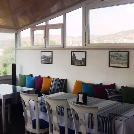 Urkmez Hotel 3*