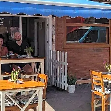 Hotel Urkmez 3*