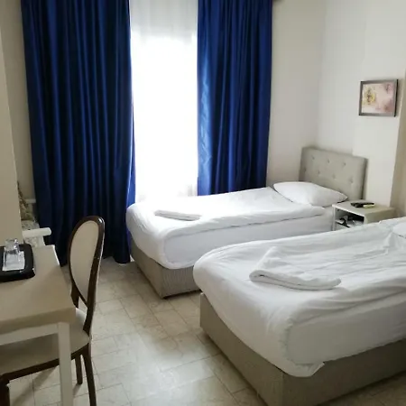 Hotel Urkmez 3*